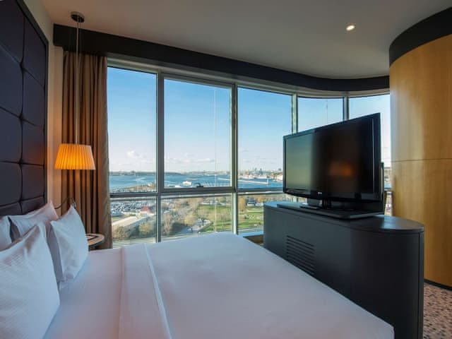 Room, 1 King Bed, Sea View, Corner