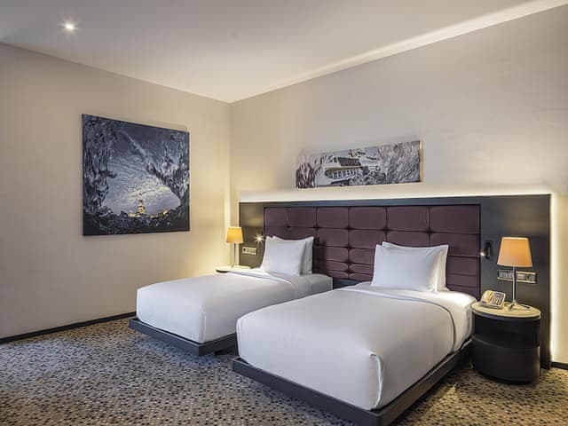 Junior Suite, 2 Twin Beds, Sea View