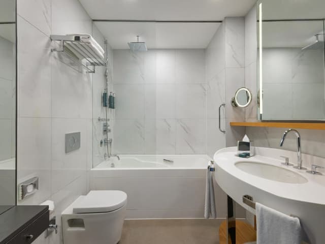 Family Suite, 1 King Bed