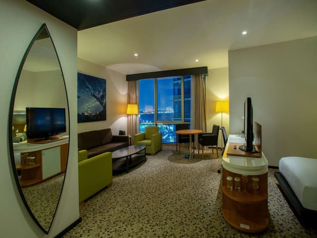 Junior Suite, 2 Twin Beds, Sea View