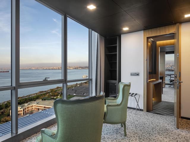 Family Suite, 1 King Bed