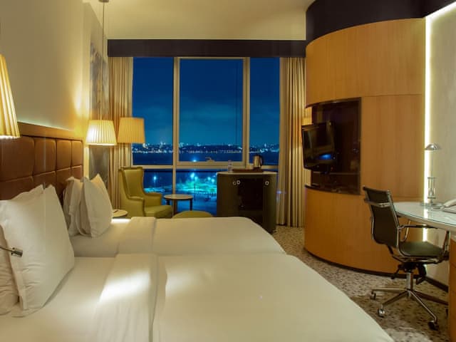 Twin Premium Deluxe Room with Sea View