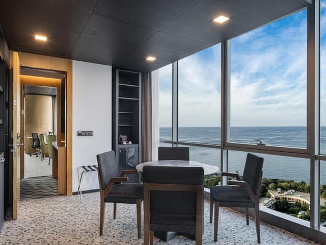 Family Suite, 1 King Bed