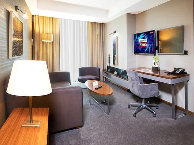 Suite, 1 King Bed (with Separate Living Room)