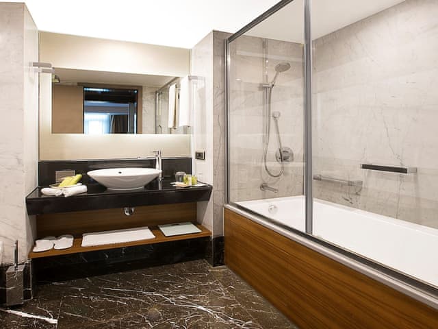 Suite, 1 King Bed (with Separate Living Room)