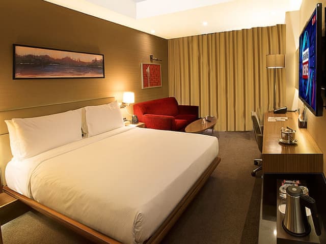 Deluxe Room, 1 King Bed