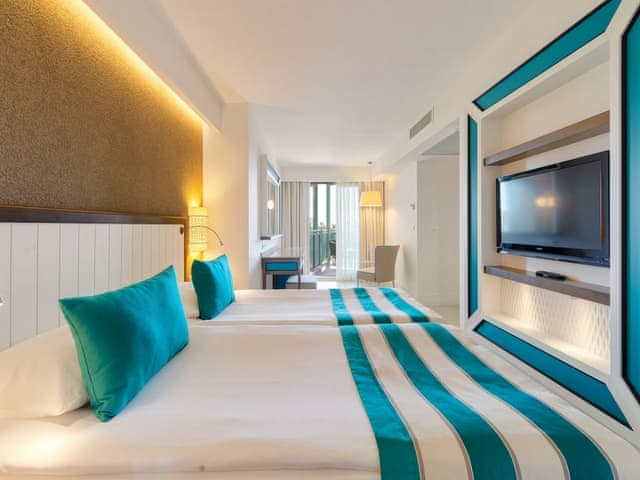 Family Room, Balcony (Classic)