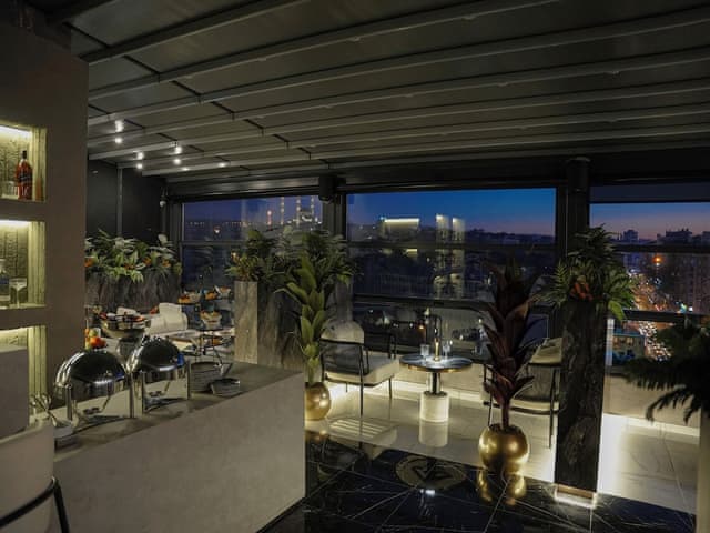 Junior Studio Suite, 1 Bedroom, City View (Park View)