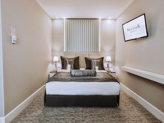 Family Room, City View