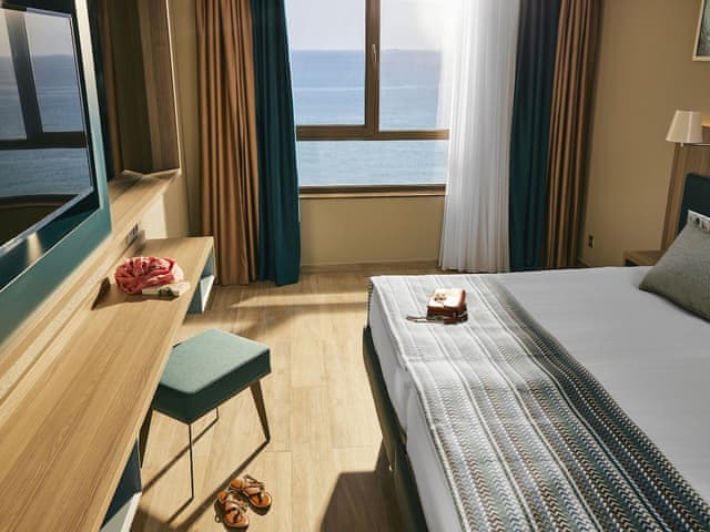 Classic Double Room (Sea Side)