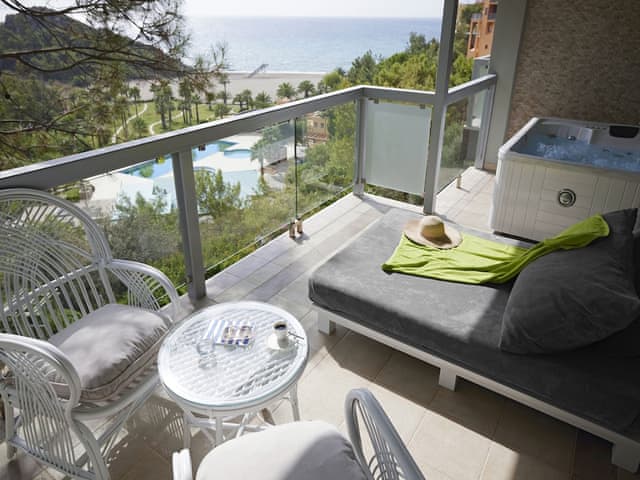 Suite, Sea View (Classic Jacuzzi)