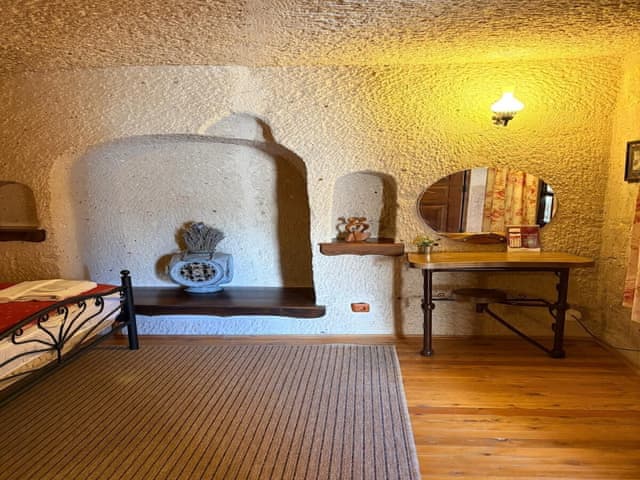 Double Deluxe Cave Room