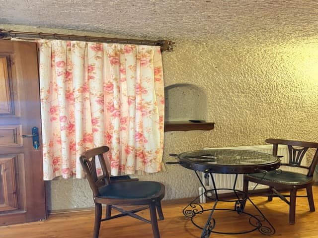 Double Deluxe Cave Room