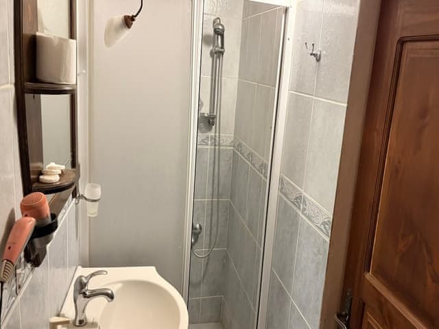 Budget Double Cave Room