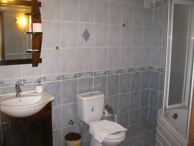 Ekonomik İki Yataklı Oda