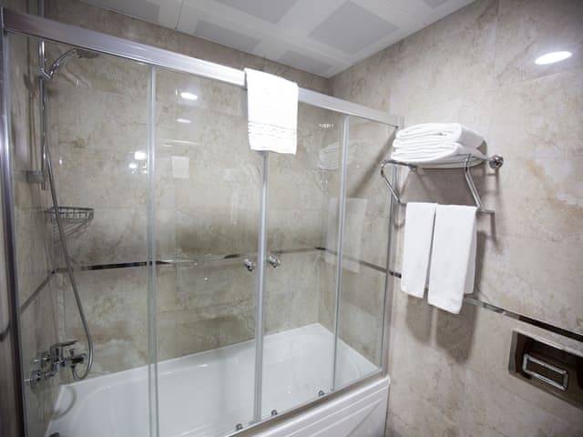 Delüks Tek Kişilik Oda