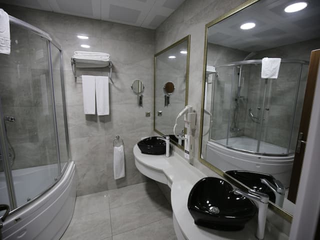 Honeymoon Room, 1 Bedroom, Non Smoking, Private Bathroom
