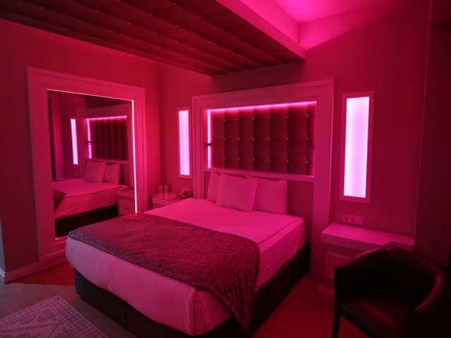 Honeymoon Room, 1 Bedroom, Non Smoking, Private Bathroom
