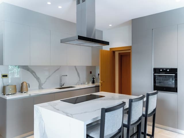 Five Bedroom Marina Private Pool Villa, Soft Drinks Minibar, In Villa Breakfast & Buttler Service