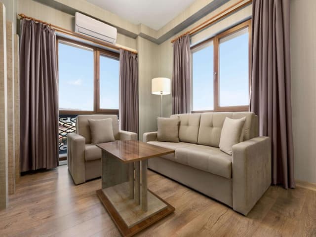 Junior Suite, 1 King Bed, Non Smoking