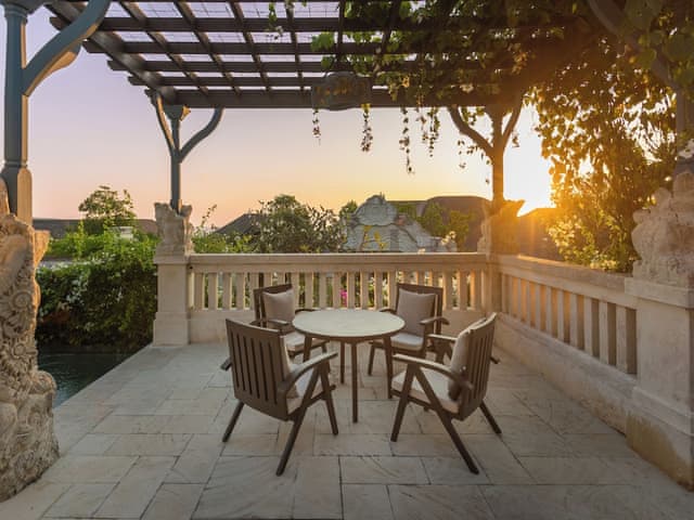 One Bedroom Residence With Private Pool