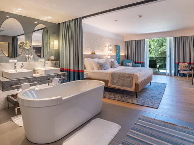 Superior Double Room, Pool view