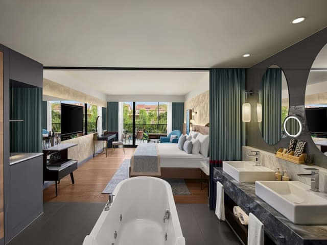 Superior Double Room, Pool view