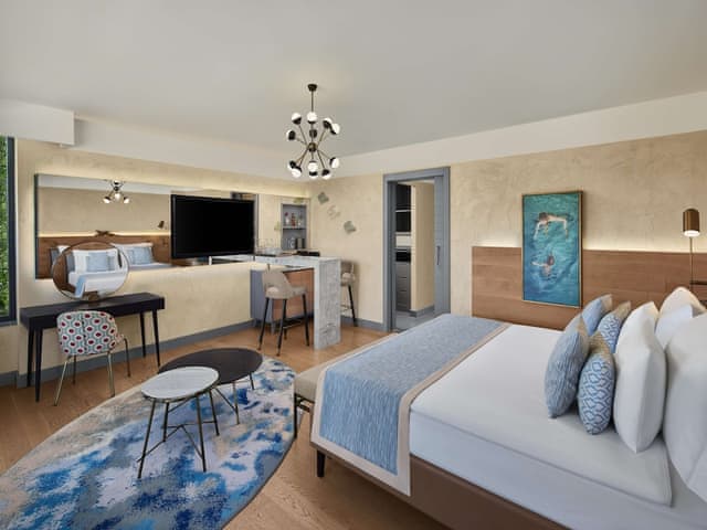 Lake House Suite, Jetted Tub