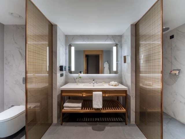 Superior Room, 1 King Bed