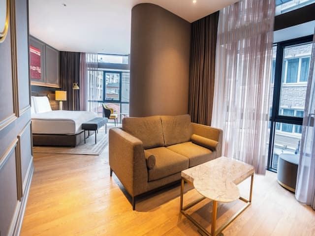 Junior Suite, 1 King Bed (Club Millesime access)