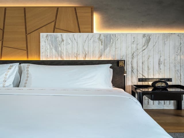 Signature Suite, 1 King Bed (Taksim Sq.View, Club Millesime Access)
