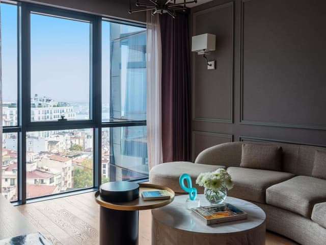 Prestige Suite, One Bedroom, Bosphorus View, King Bed (Club Millesime Access)