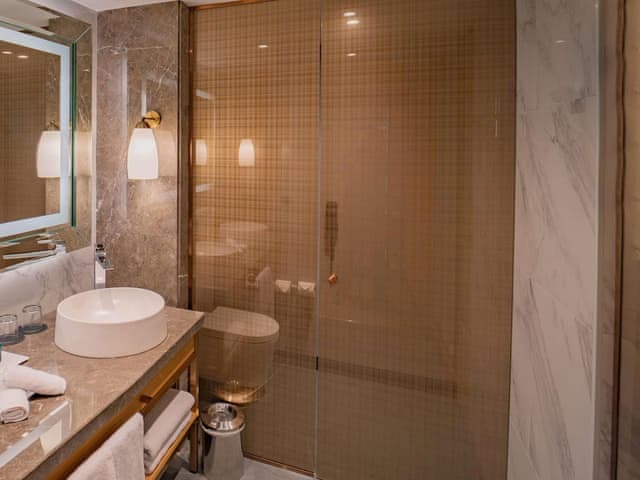 Prestige Suite, One Bedroom, City View, King Bed (Club Millesime Access)