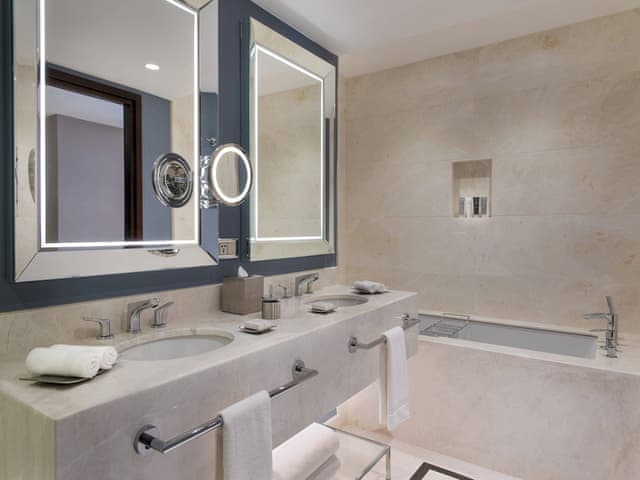 Suite, 1 Bedroom (View)