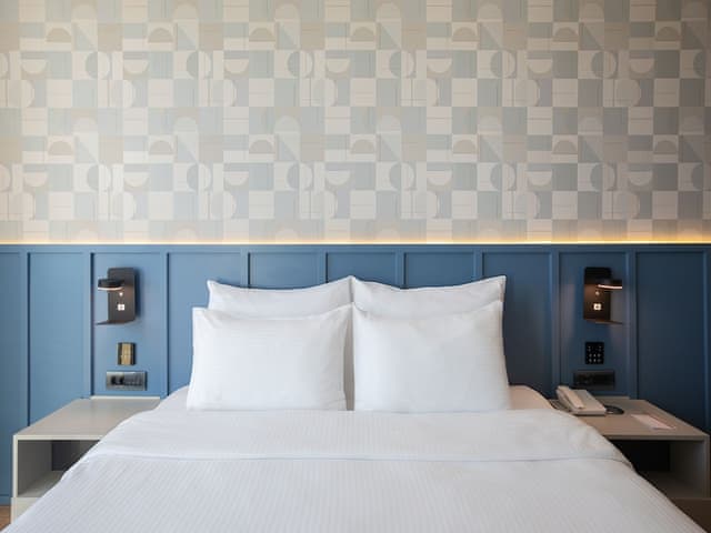 Superior King City View Room