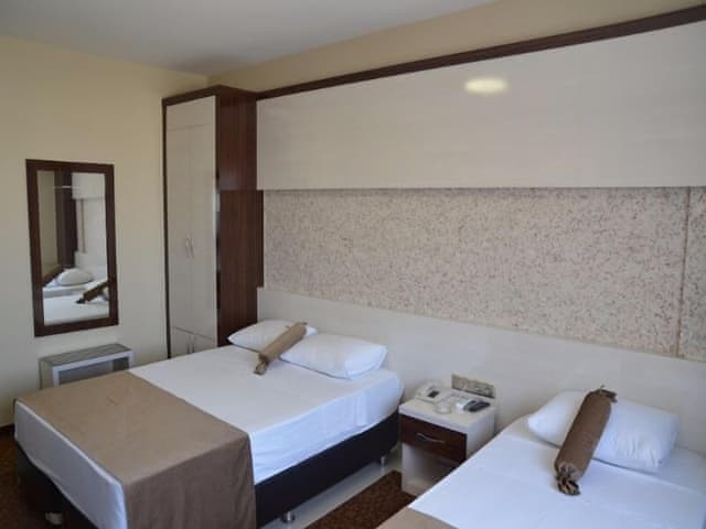 Standart Üç Kişilik Oda