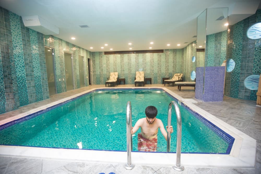 Parkway inn Hotel & Spa