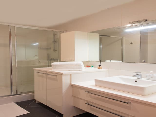 Economy Apartment, 2 Bedrooms, Non Smoking, City View