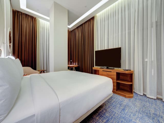 Deluxe Room, 1 King Bed