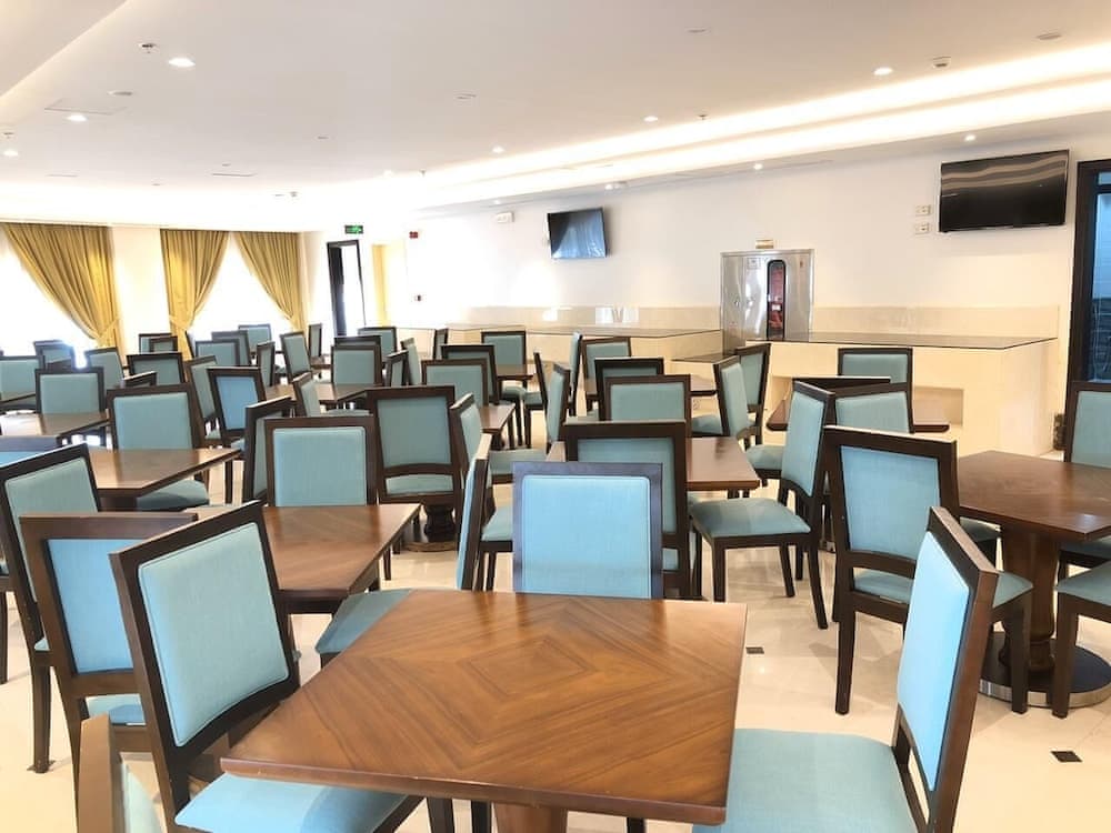 Zaha Al Madina Hotel
