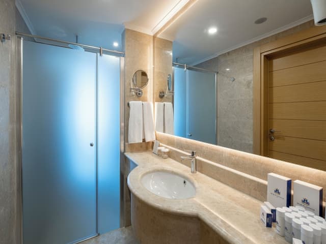 Family Room, Garden View