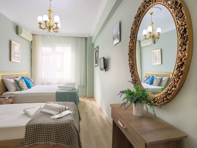 Standard Triple Room, Multiple Beds, Partial Sea View