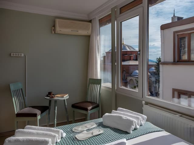 Delüks Üç Kişilik Oda