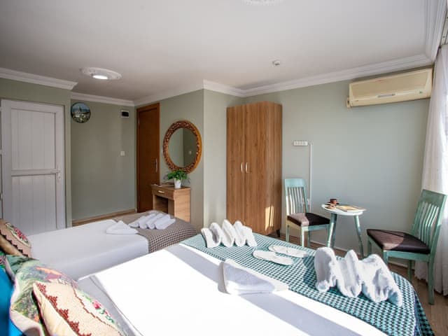 Deluxe Triple Room, Multiple Beds, Sea View