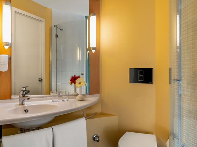 Double Room, 1 Double Bed