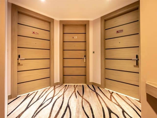 Family Suite, Multiple Beds, Non Smoking, Kitchenette (Converts to 2 Twin Beds, View)