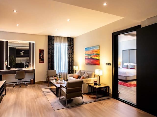 Senior Suite, Multiple Beds, Non Smoking, Kitchenette (Converts to 2 Twin Beds)