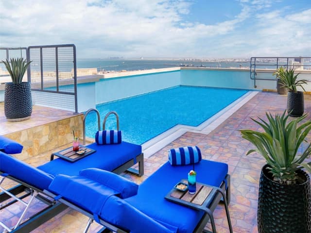 Suite, Multiple Beds, Non Smoking, Kitchen (Living Room)