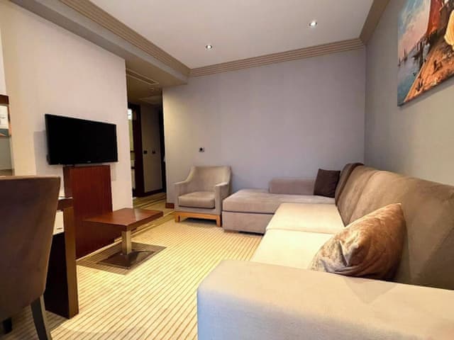 Family Suite, City View
