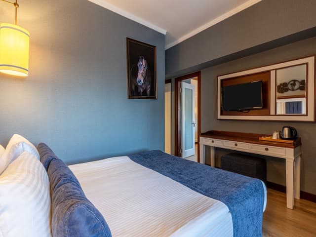 Comfort Room, 2 Bedrooms